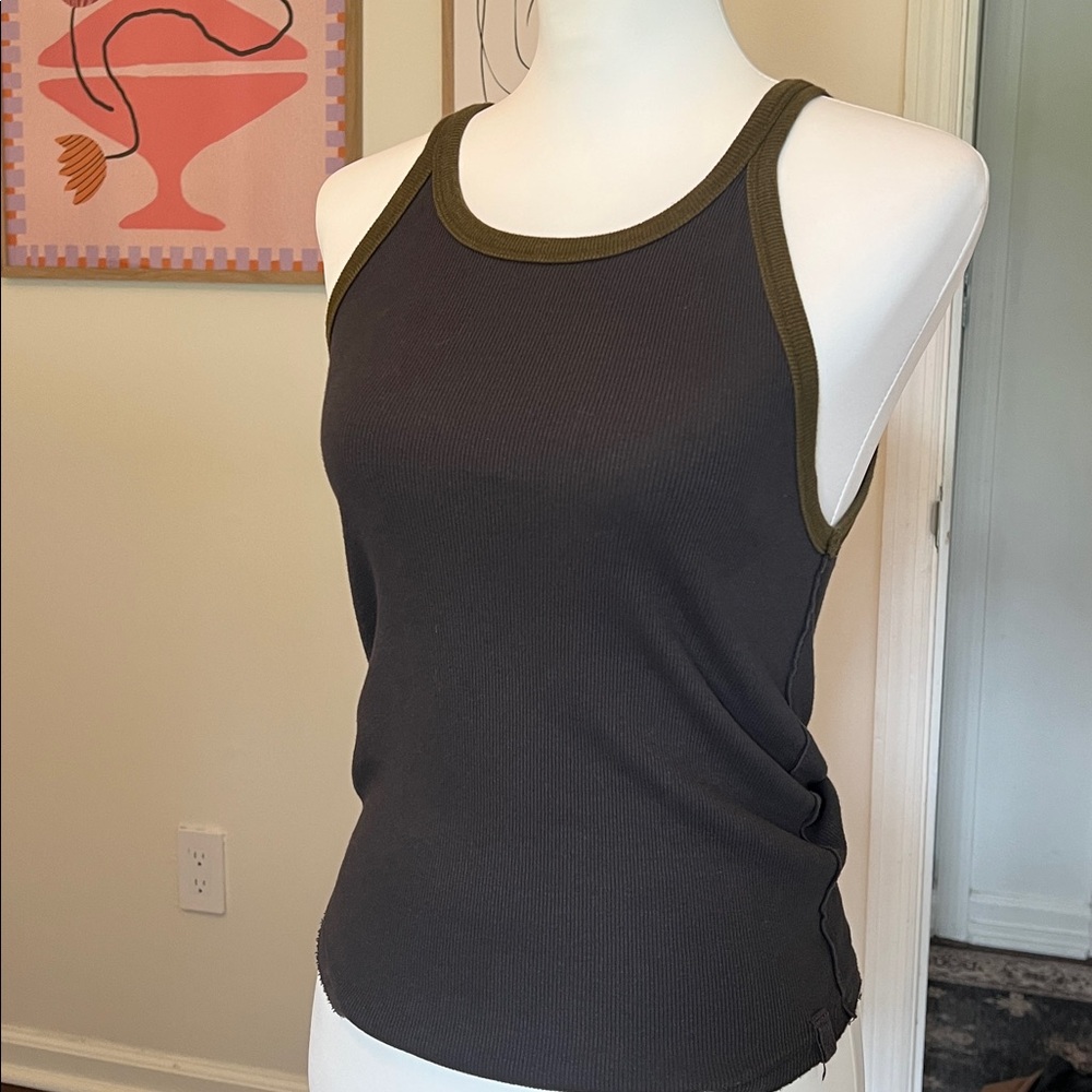 FP Tank - Picture 1 of 9